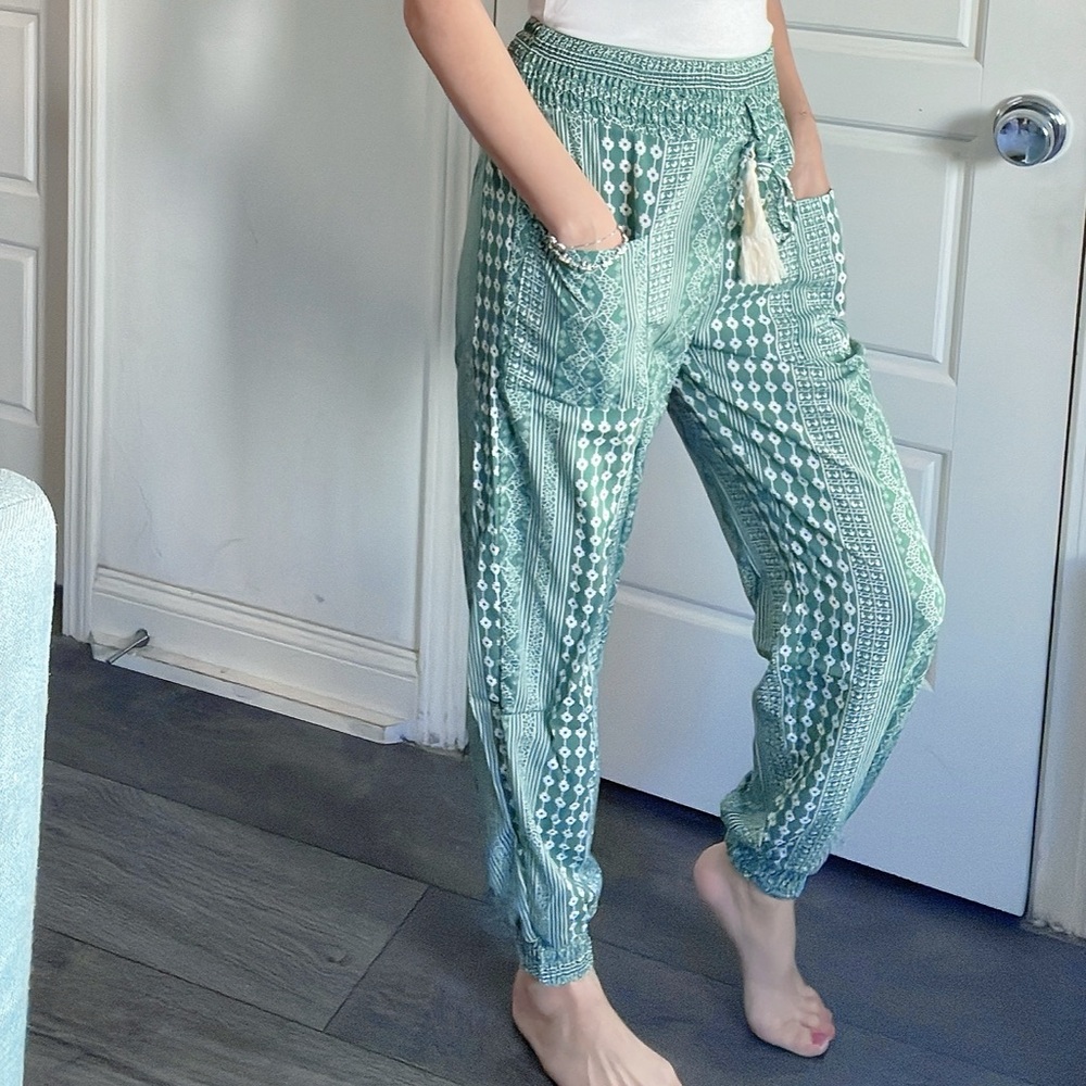 011 Boho Green Geo Print Stretch Waist Joggers - Picture 4 of 12